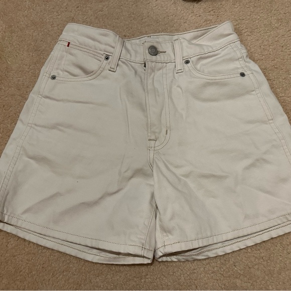 Aritzia mood mom shorts - Picture 3 of 3